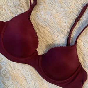 VS BODY BY VICTORIA DEMI